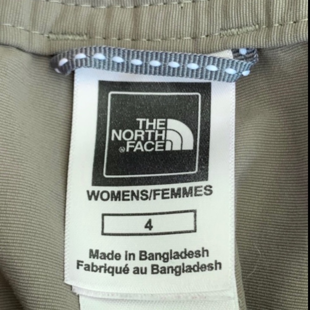 THE NORTH FACE Lot of 2 Women's Capris Long Shorts Cargos in Size 4 Khaki Tan - Picture 9 of 16